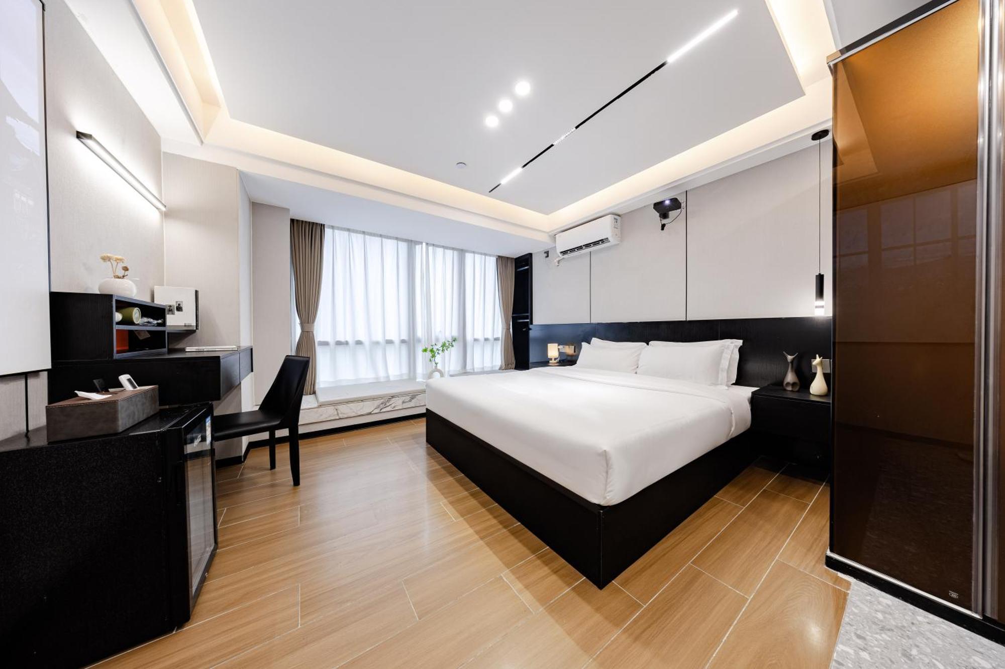 Yu Manju High-Floor Huge-Screen Audiovisual Hotel-Guangzhou Tower Zhujiang New Town Sports West Road Branch Bagian luar foto